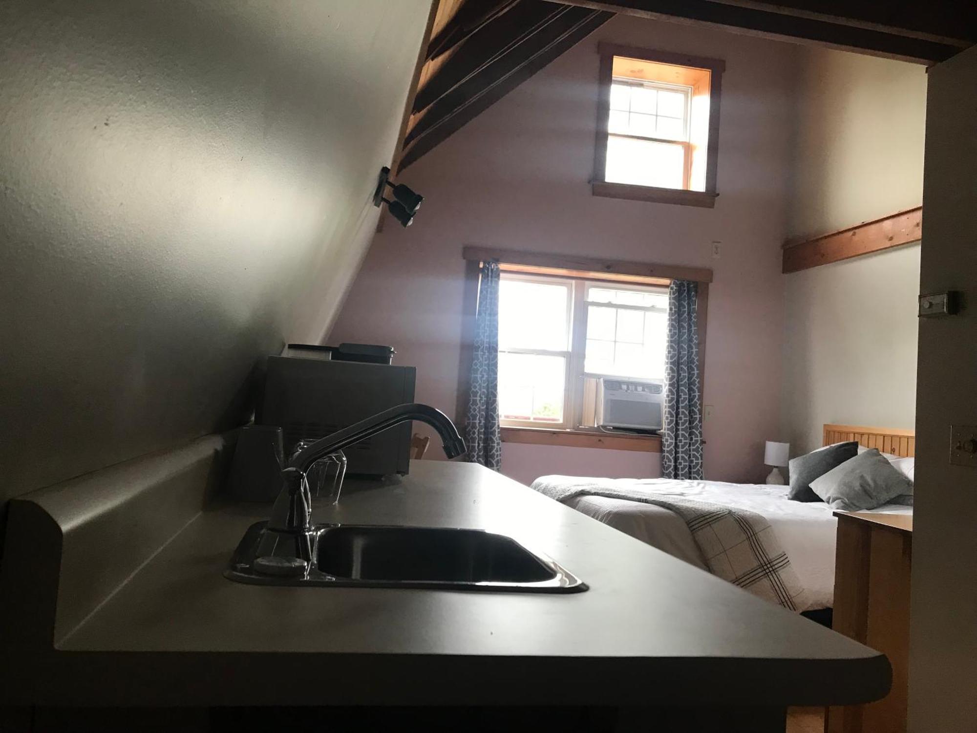 A Country Home Inn The City Charlottetown Esterno foto