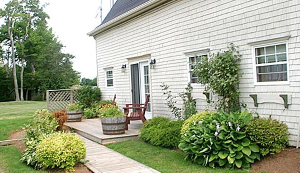 A Country Home Inn The City Charlottetown Esterno foto
